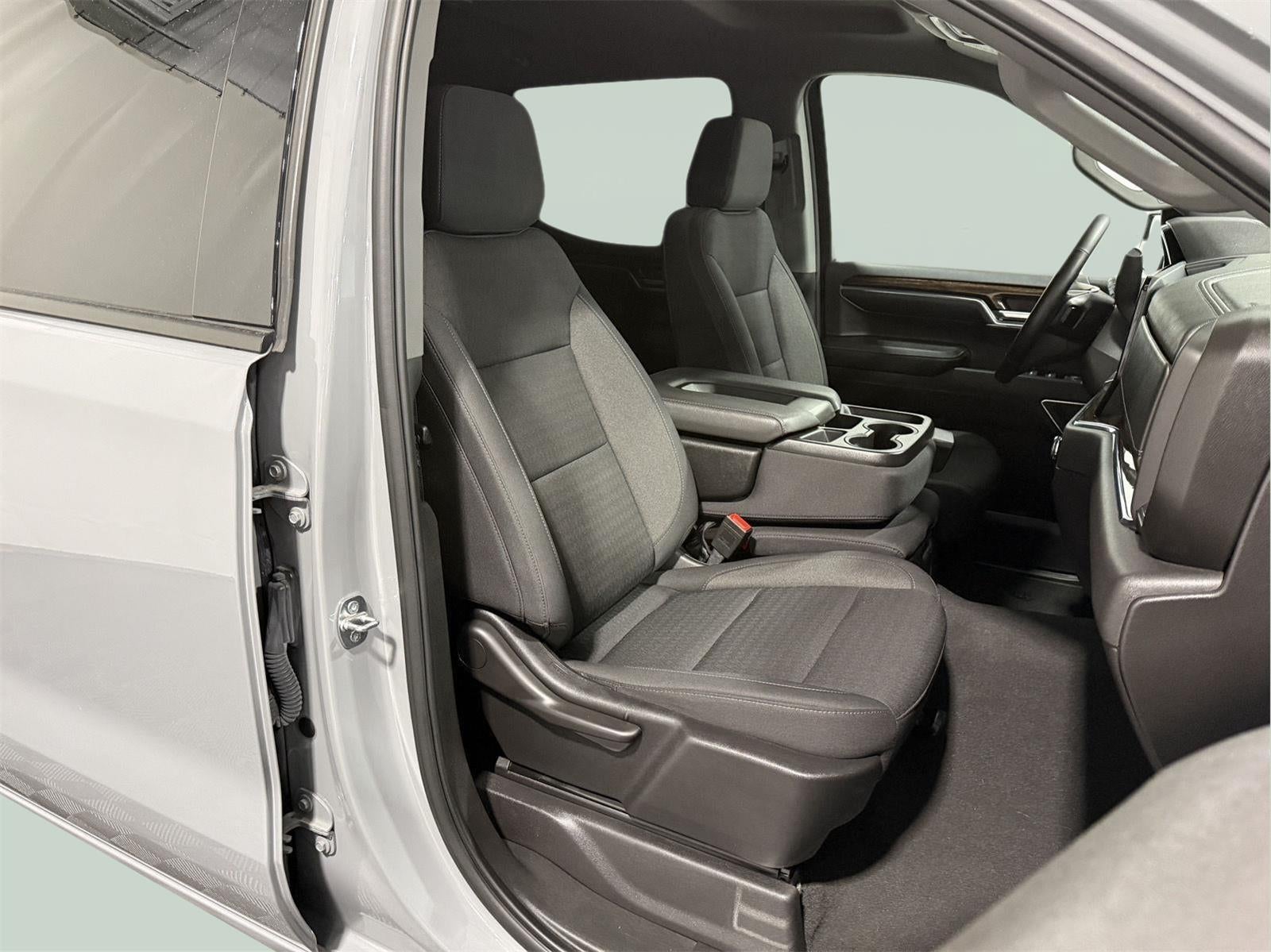 2024 GMC Sierra 1500 4WD Crew Cab Short Box Elevation with 3VL