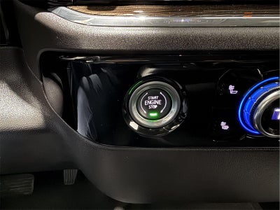 2024 GMC Sierra 1500 4WD Crew Cab Short Box Elevation with 3VL