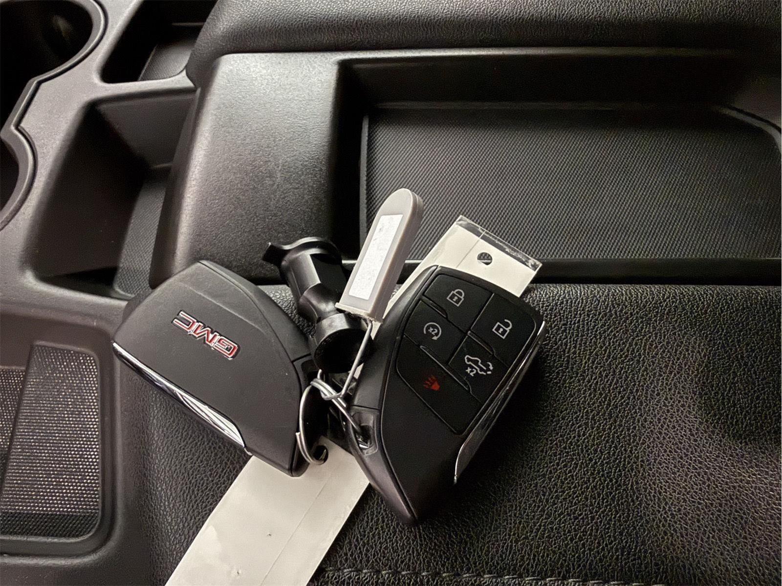 2024 GMC Sierra 1500 4WD Crew Cab Short Box Elevation with 3VL