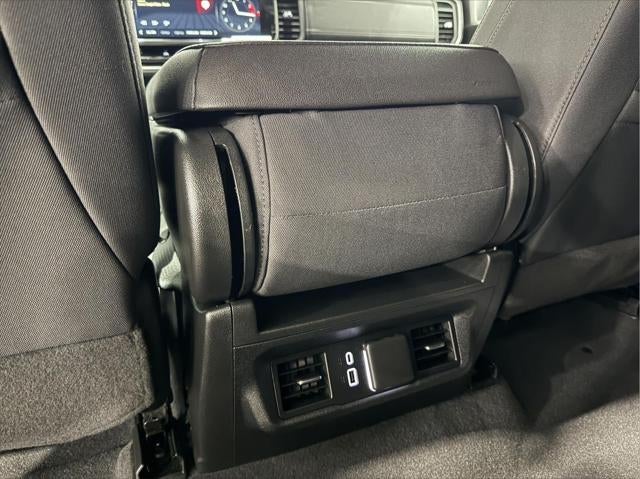 2024 GMC Sierra 1500 4WD Crew Cab Short Box Elevation with 3VL