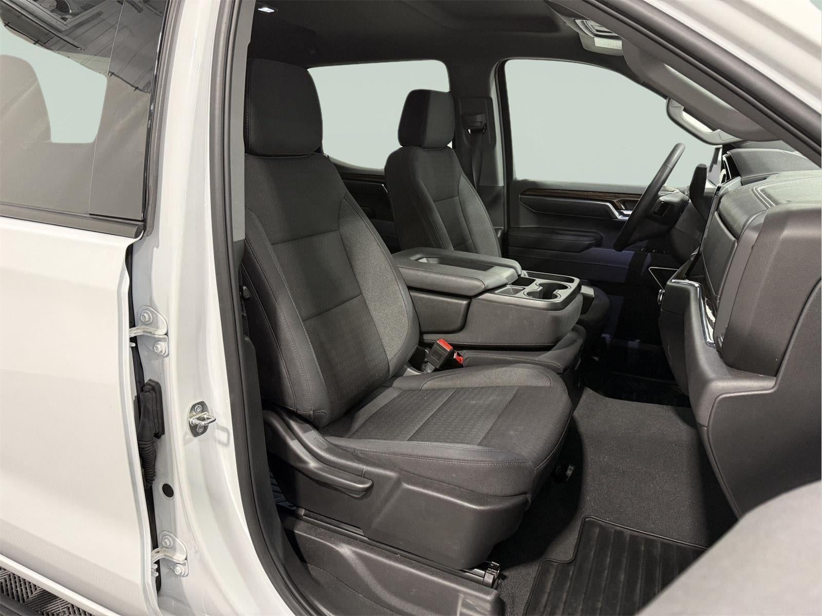 2024 GMC Sierra 1500 4WD Crew Cab Short Box Elevation with 3VL