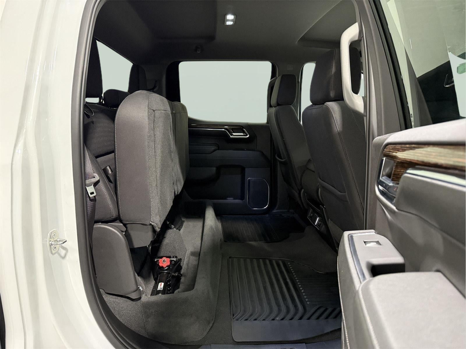 2024 GMC Sierra 1500 4WD Crew Cab Short Box Elevation with 3VL