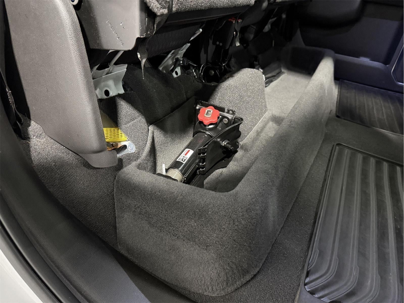 2024 GMC Sierra 1500 4WD Crew Cab Short Box Elevation with 3VL