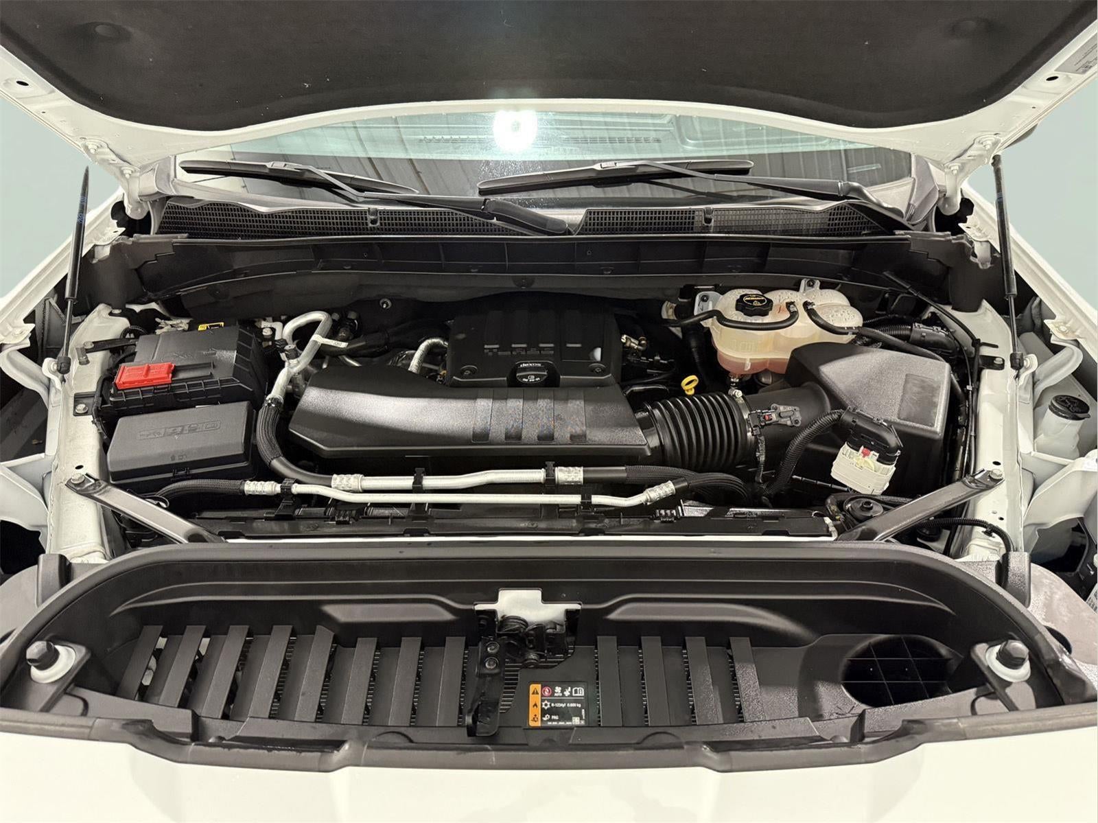 2024 GMC Sierra 1500 4WD Crew Cab Short Box Elevation with 3VL