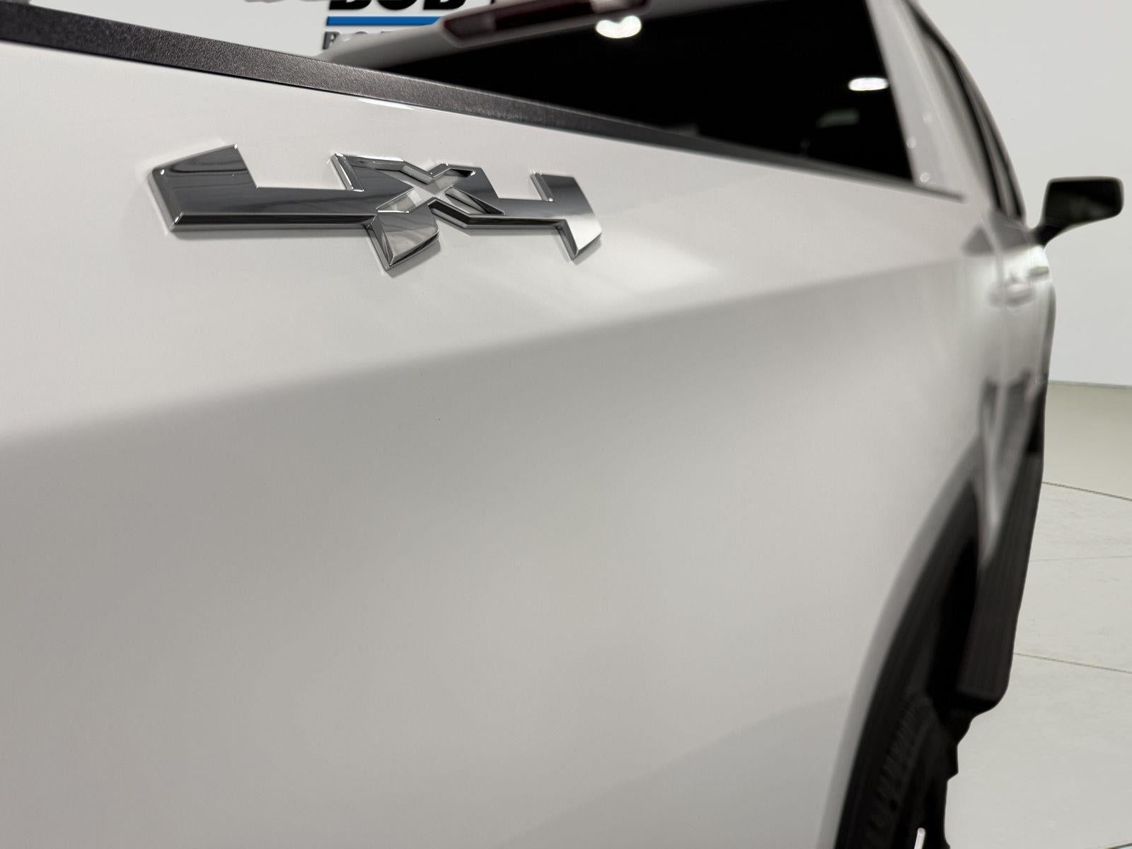 2024 GMC Sierra 1500 4WD Crew Cab Short Box Elevation with 3VL