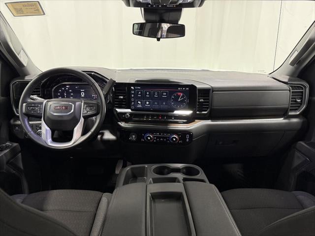 2024 GMC Sierra 1500 4WD Crew Cab Short Box Elevation with 3VL