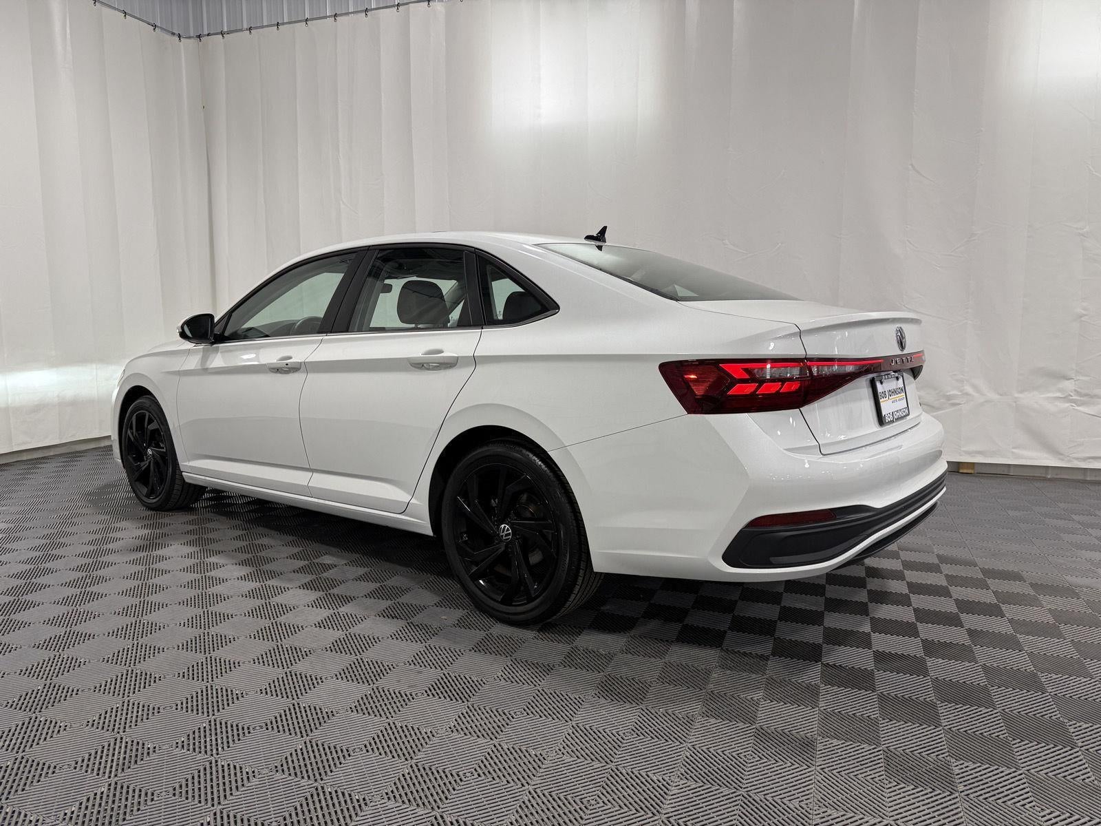 2025 Volkswagen Jetta 1.5T SE