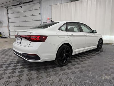 2025 Volkswagen Jetta 1.5T SE