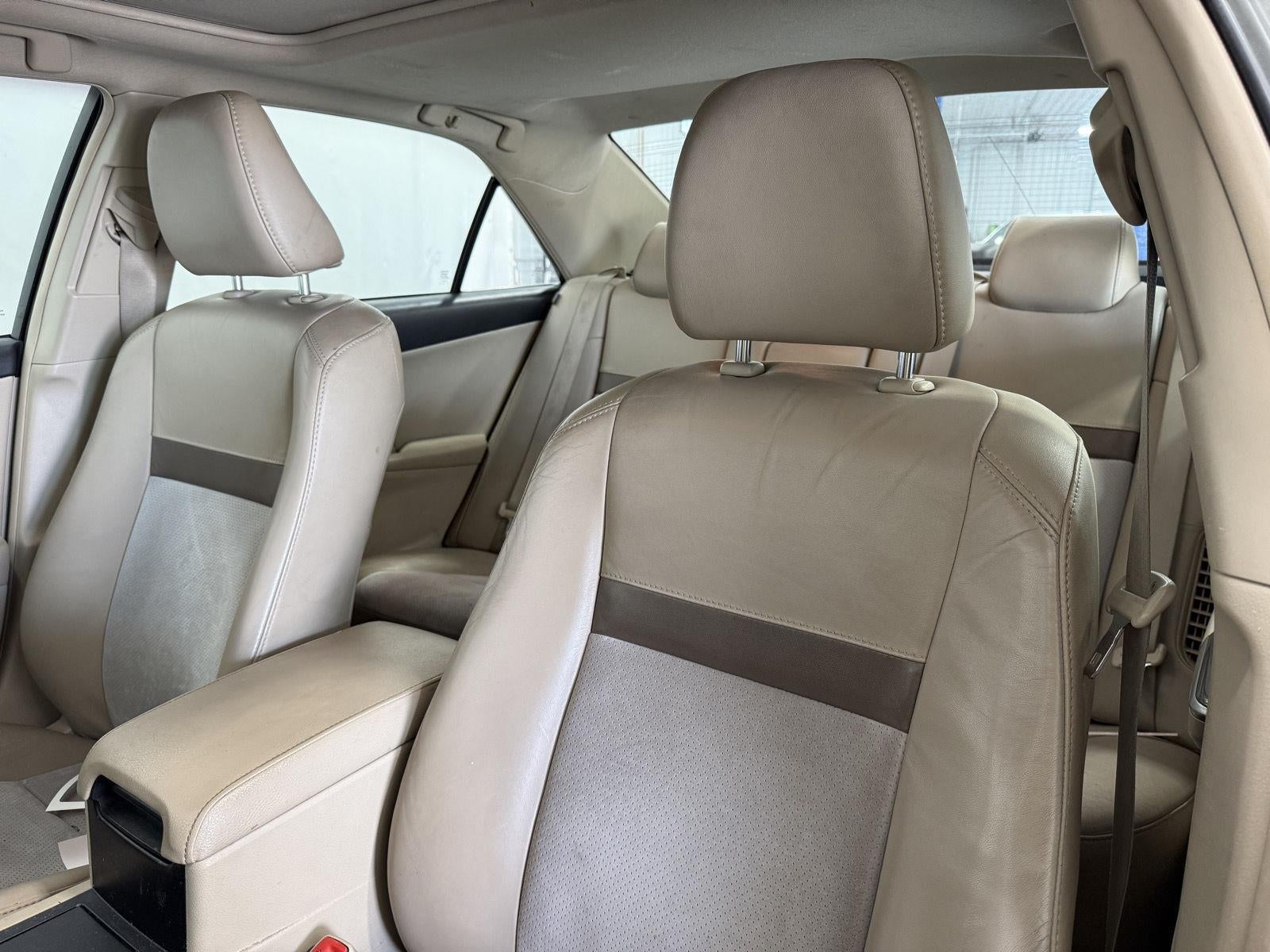 2012 Toyota Camry Hybrid XLE