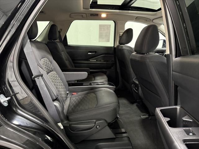 2022 Nissan Pathfinder SV 4WD