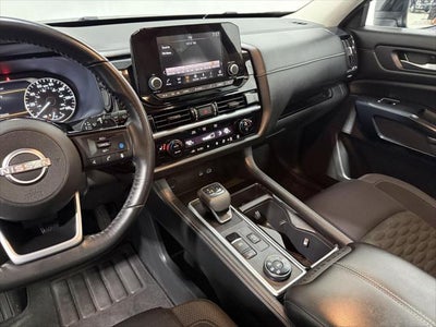 2022 Nissan Pathfinder SV 4WD