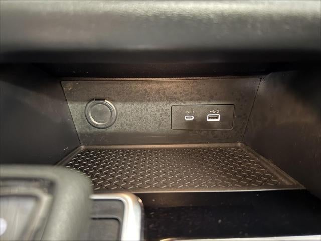 2022 Nissan Pathfinder SV 4WD