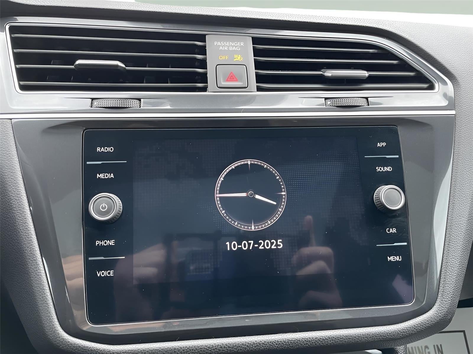 2022 Volkswagen Tiguan SE R-Line Black