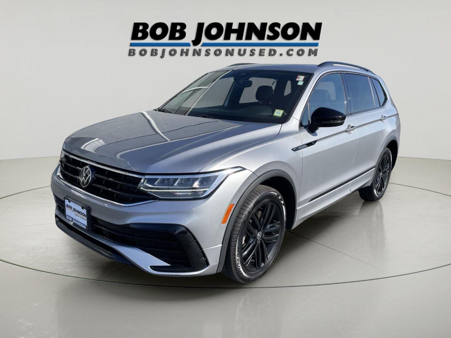 2022 Volkswagen Tiguan SE R-Line Black