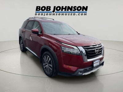 2022 Nissan Pathfinder Platinum