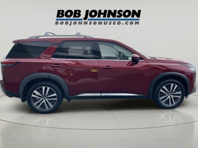 2022 Nissan Pathfinder Platinum
