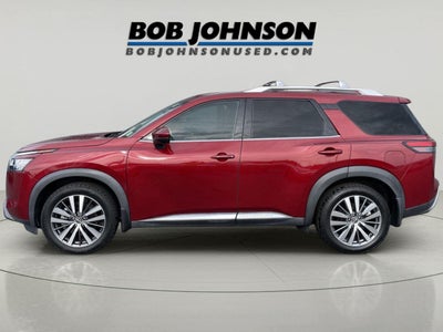 2022 Nissan Pathfinder Platinum