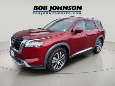 2022 Nissan Pathfinder Platinum