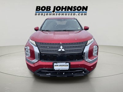 2022 Mitsubishi Outlander ES