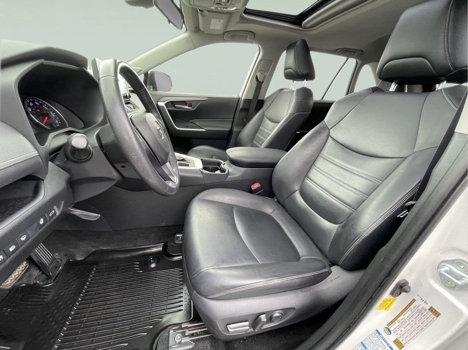 2019 Toyota Rav4 XLE Premium