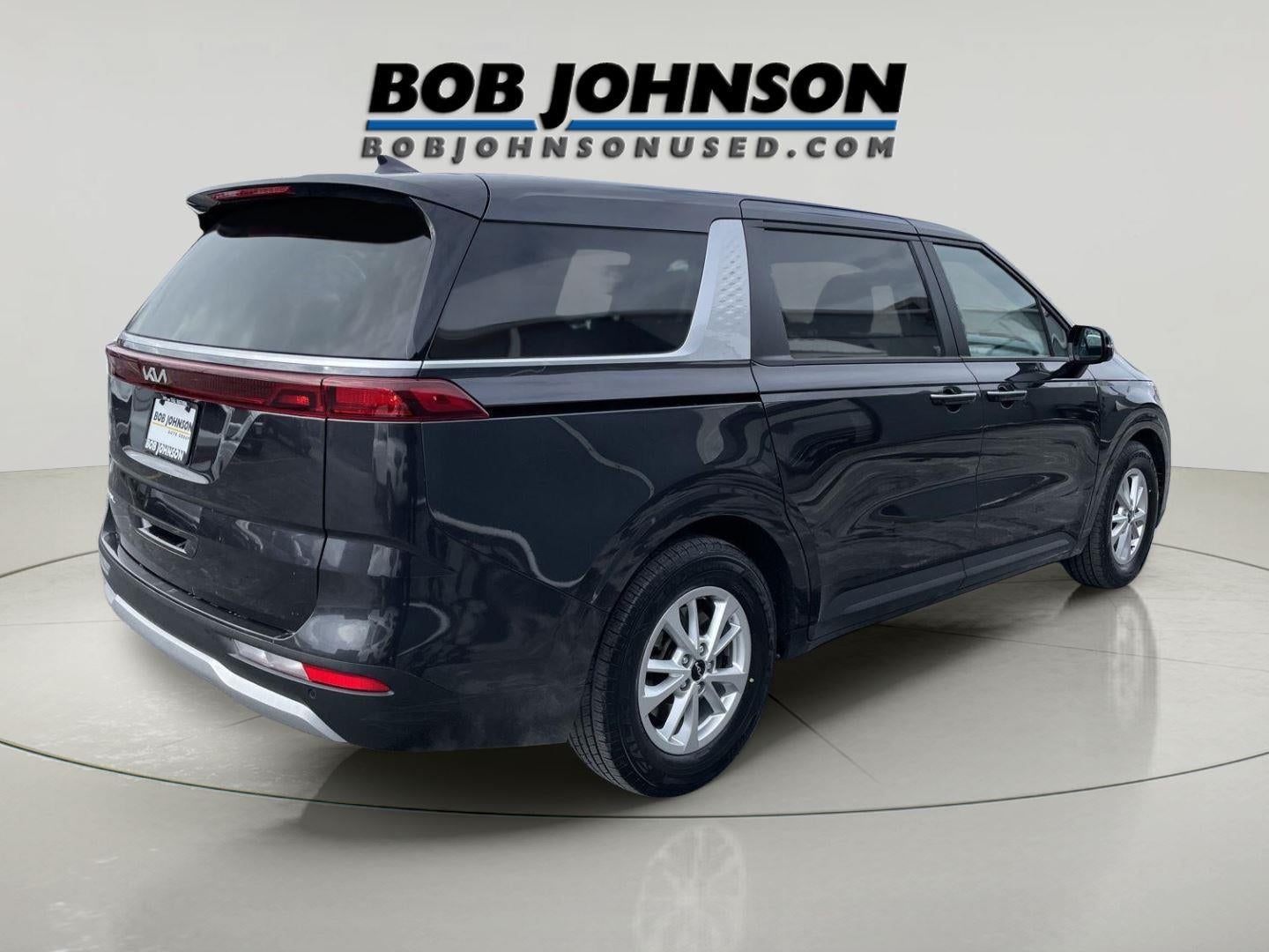 2023 Kia Carnival LX