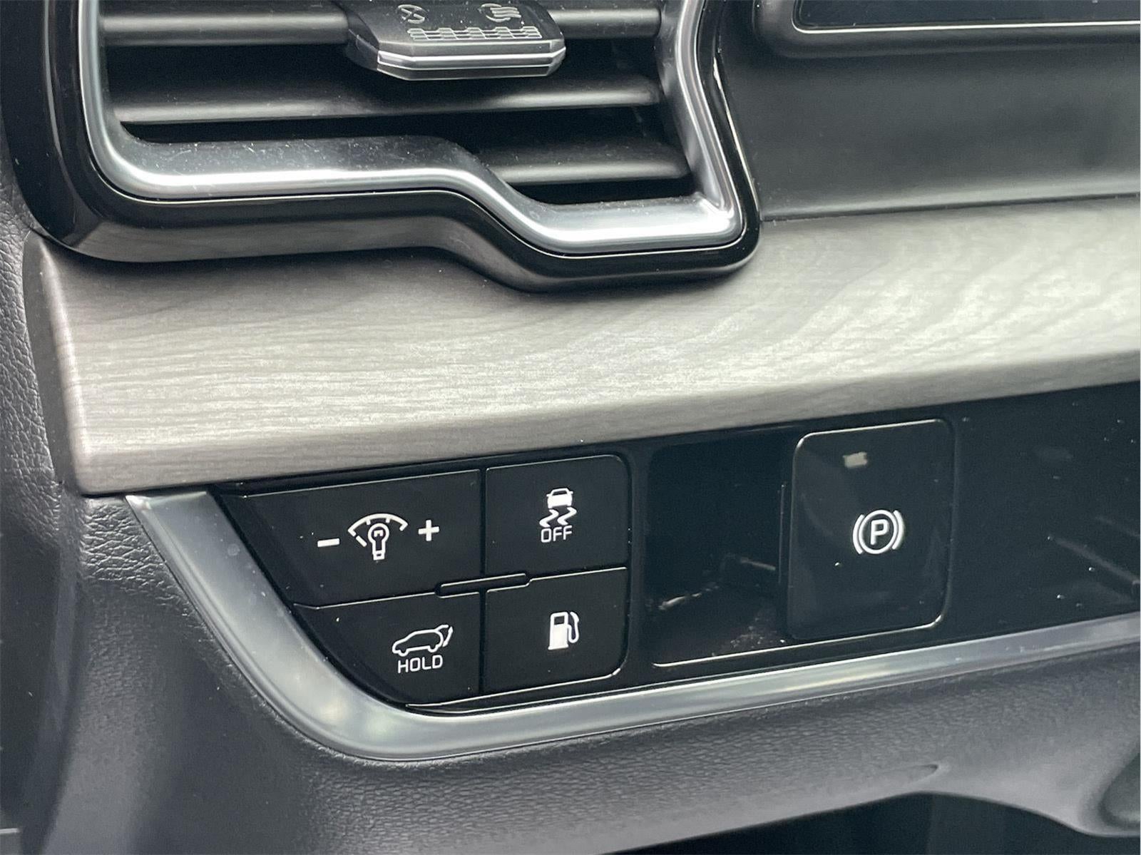 2025 Kia Sportage Plug-In Hybrid X-Line